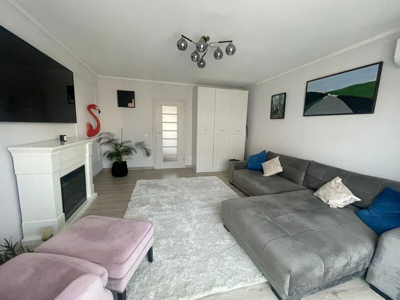 Piata Alba Iulia, Decebal, inchiriere apartament 3 camere