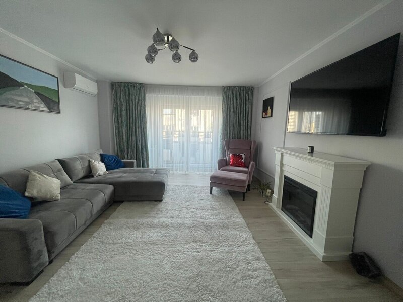 Piata Alba Iulia, Decebal, inchiriere apartament 3 camere
